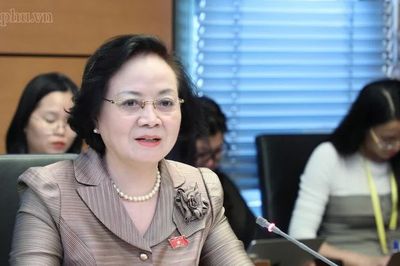 Trình Hội nghị Trung ương 5 chính sách tiền lương và bảo hiểm xã hội mới