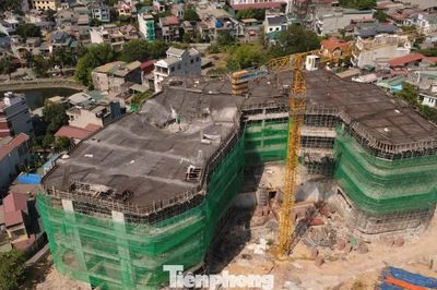 Sập sàn bê tông tại dự án Rạp Tháng 8