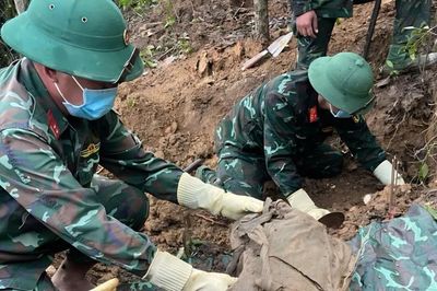 Tìm thấy 1 hài cốt liệt sĩ tại xã Đăk Pék