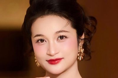Điều đặc biệt về nữ ca sĩ xinh đẹp, giọng hát cao vút mới được thăng hàm Thiếu tá
