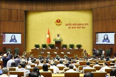 Hoàn thiện pháp luật về y tế, bảo đảm quyền lợi và an toàn cho người dân