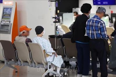 'Gánh nặng kép' với các bệnh không lây nhiễm