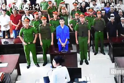 Tình yêu quyết không phải thế!