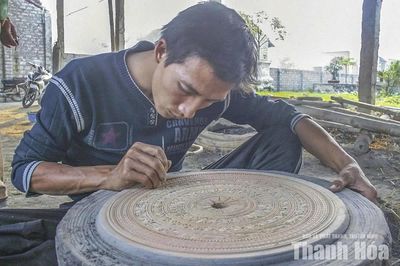 Giữ hồn nghề truyền thống trong dòng chảy số