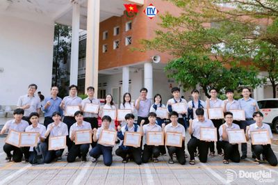 Nữ sinh Đồng Nai nhận học bổng Sigma Gold sau phỏng vấn với Giáo sư Ngô Bảo Châu