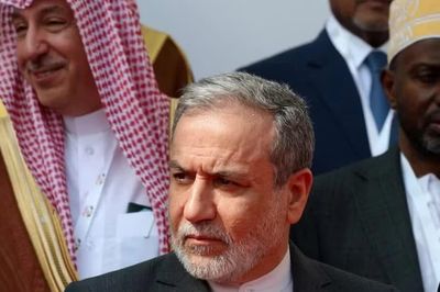 Iran chờ Saudi Arabia và Houthi trả lời sáng kiến hòa giải