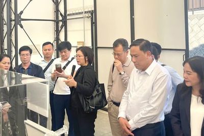 Đoàn công tác tỉnh Lào Cai tìm hiểu công nghệ sản xuất hydro từ năng lượng tái tạo tại Nhật Bản