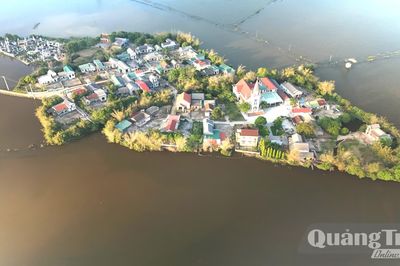 Về xứ 'ngũ Càng' mùa lũ