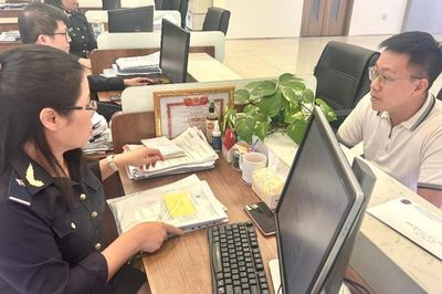 Bộ Tài chính quy định thủ tục hải quan với hàng hóa mua gom của cư dân biên giới