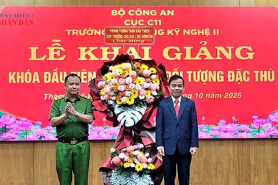Trường Cao đẳng Kỹ nghệ II đào tạo nghề theo hướng 'cầm tay chỉ việc'