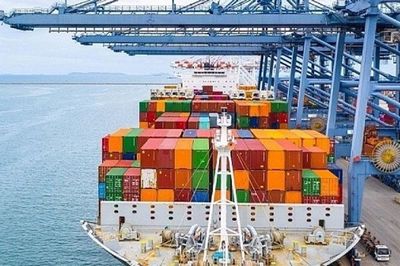 10 tháng đầu năm, tổng kim ngạch xuất nhập khẩu vượt 945 tỷ USD