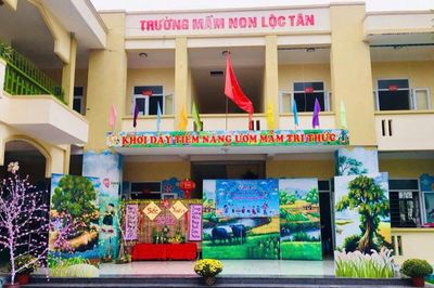 Họp khẩn xử lý vụ 2 giáo viên tát học sinh mầm non ở Thanh Hoá