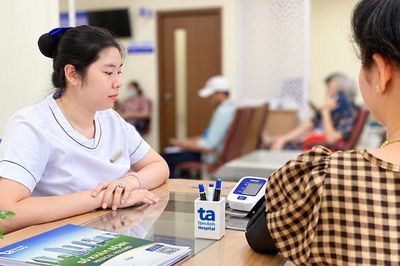 Người phụ nữ 39 tuổi mắc hội chứng thận hư sau 7 tháng dùng thuốc trị rụng tóc không rõ nguồn gốc
