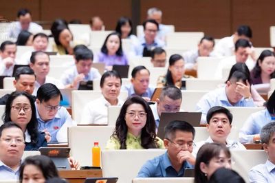 Sẽ chuyển vào tài khoản phong toả 5% giá trị còn lại của hợp đồng kinh doanh bất động sản?