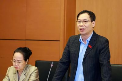 Đại biểu Quốc hội đề xuất giữ quy định công chứng bắt buộc trong Luật Đất đai nhằm bảo vệ tài sản của người dân