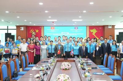 100% học viên lớp bồi dưỡng nghiệp vụ cho Công đoàn Lào đạt loại giỏi, xuất sắc
