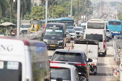 Sửa chữa cầu Thăng Long, thi công ban đêm để giảm ùn tắc