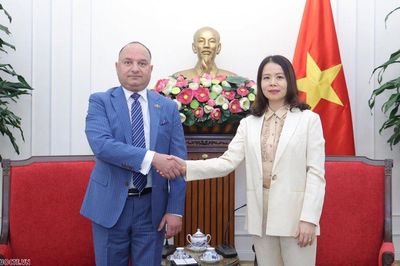 Thứ trưởng Ngoại giao Nguyễn Minh Hằng tiếp Đại sứ Saudi Arabia tại Việt Nam