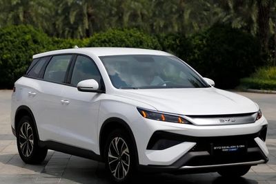 BYD Sealion 5 chốt giá bán lẻ đắt hơn Mazda CX-5