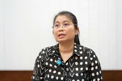 Hiệu trưởng trường có học sinh đánh gãy mũi cô giáo: 'Tôi vẫn chưa dám xem video'