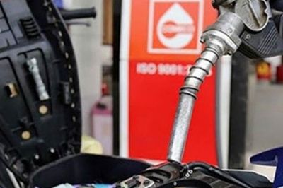 Xe máy cũ hao xăng bất thường: Khi nào cần sửa, khi nào nên đổi xe?