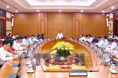 Thường trực Ban Bí thư Trần Cẩm Tú chủ trì sơ kết 1 năm thực hiện Nghị quyết 72