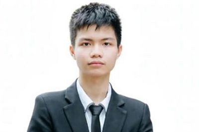 Chàng trai Ninh Bình chinh phục 2 Huy chương Vàng quốc tế môn Thiên văn học và Vật lý thiên văn