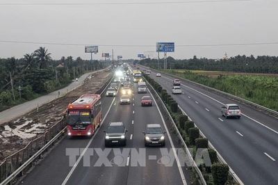 Điểm danh 7 đoạn tuyến cao tốc phải bổ sung biển báo khoảng cách an toàn