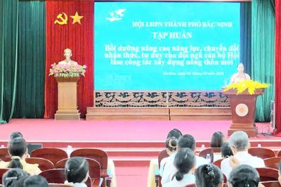 Chuyển đổi số từ những việc nhỏ trong mỗi gia đình nông thôn