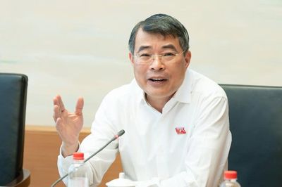Thủ tướng: Cần chuyển từ tư duy bồi thường đất sang tái thiết cuộc sống cho người dân
