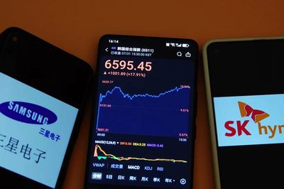 Reuters: Samsung và SK Hynix nâng cấp nhà máy tại Trung Quốc để sản xuất chip nhớ tiên tiến hơn