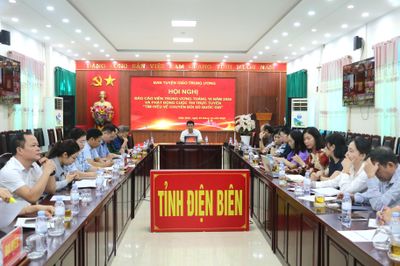 Hội nghị trực tuyến báo cáo viên Trung ương tháng 10
