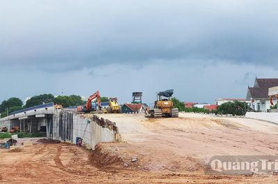 Gỡ 'điểm nghẽn' giải phóng mặt bằng