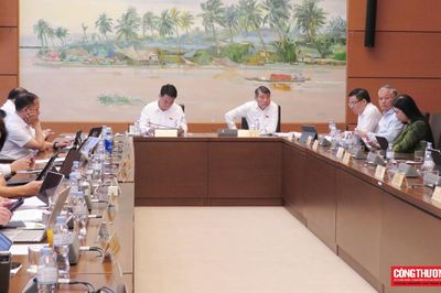 Tháo gỡ khó khăn cho các dự án đình trệ, khơi thông nguồn lực phát triển thị trường bất động sản
