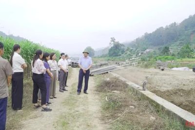 Phó Chủ tịch UBND tỉnh Hoàng Văn Thạch kiểm tra tiến độ các công trình khắc phục hậu quả thiên tai tại xã Nguyên Bình và Minh Tâm
