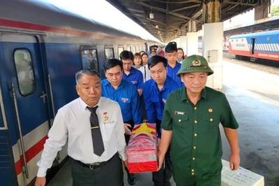 TPHCM đón hài cốt liệt sĩ Thành cổ Quảng Trị về an táng sau 54 năm nằm lại chiến trường