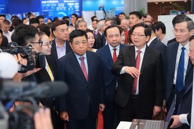 Thúc đẩy liên kết viện, trường, doanh nghiệp trong phát triển khoa học công nghệ
