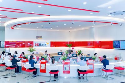 Người liên quan lãnh đạo HDBank bán hết gần 923.000 cổ phiếu