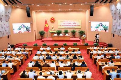 Toàn cảnh phiên chất vấn về lĩnh vực môi trường