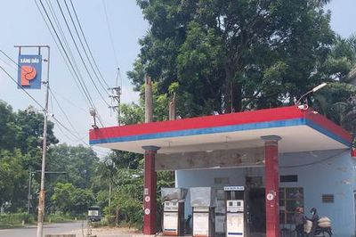 Xã Tây Phương yêu cầu cửa hàng xăng dầu Dị Nậu tạm dừng hoạt động