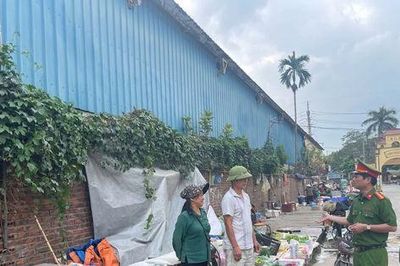 Dựa vào sức dân giải tỏa khu chợ tồn tại lâu đời