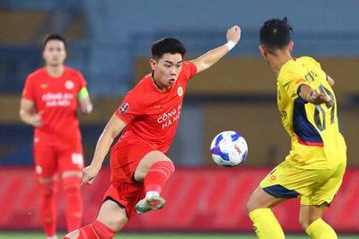 CAHN đánh rơi chiến thắng trước Thanh Hóa trong trận cầu kịch tính tại Hàng Đẫy