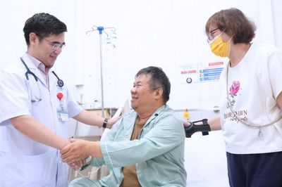 Người đàn ông 61 tuổi 3 lần ngừng tim trong nửa giờ vì nhồi máu cơ tim cấp