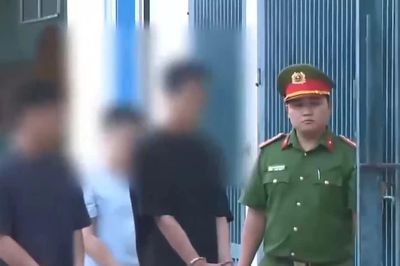 Thanh Hóa: Triệt phá đường dây làm giả giấy tờ liên quốc gia, thu lợi 15 tỷ đồng