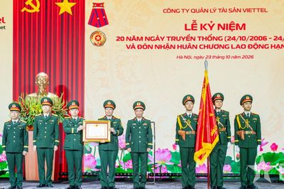 Công ty Quản lý tài sản Viettel đón nhận Huân chương Lao động hạng Nhì