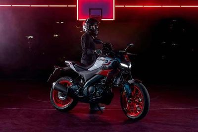 [GALLERY] Yamaha MT-125 2027 ra mắt - nâng cấp phanh ABS và màn hình màu TFT