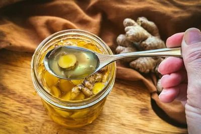 Tác dụng bất ngờ của lọ gừng nướng ngâm mật ong khi trời trở lạnh