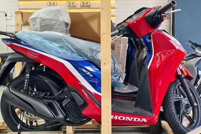 Xe ga nhập Ý Honda SH150i HRC Racing giá 250 triệu, hút dân chơi Việt