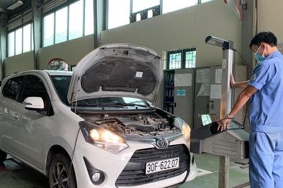 Đề xuất siết kiểm định đèn ô tô