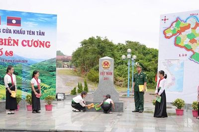 Không bảng đen, phấn trắng, cột mốc biên giới thành bài học về tình yêu Tổ quốc
